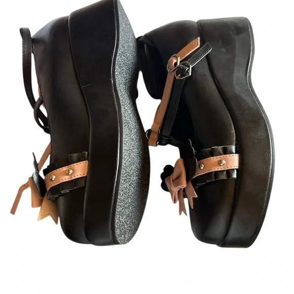 Mary Jane Black and Pink Women's gothic shoes - Picture 6 of 6